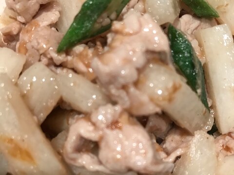 さっと炒めるだけ!豚肉とねばねば野菜の和風炒め